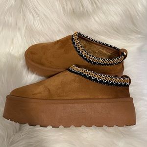 Mudd Clogs. Worn once…